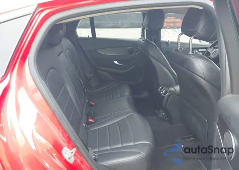 2017 Mercedes-Benz Glc 300 Coupe 4Matic z USA, uszkodzony, nr VIN WDC0J4KB2HF150357